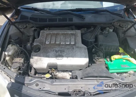 2010 Toyota Camry Xle V6 z USA, uszkodzony, nr VIN 4T1BK3EKXAU112728